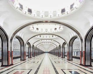 © David Burdeny, станция метро «Маяковская», Москва