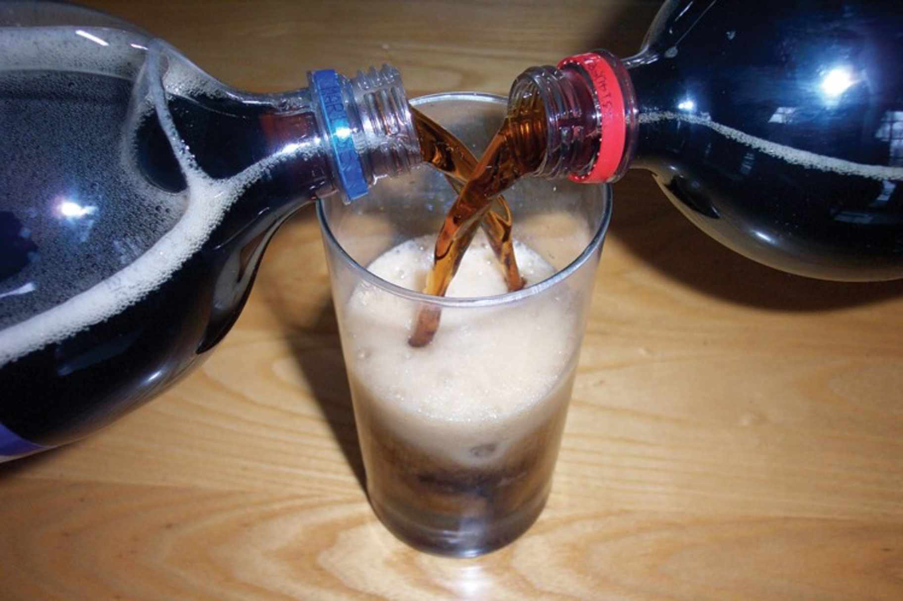 50% колы, 50% пепси
