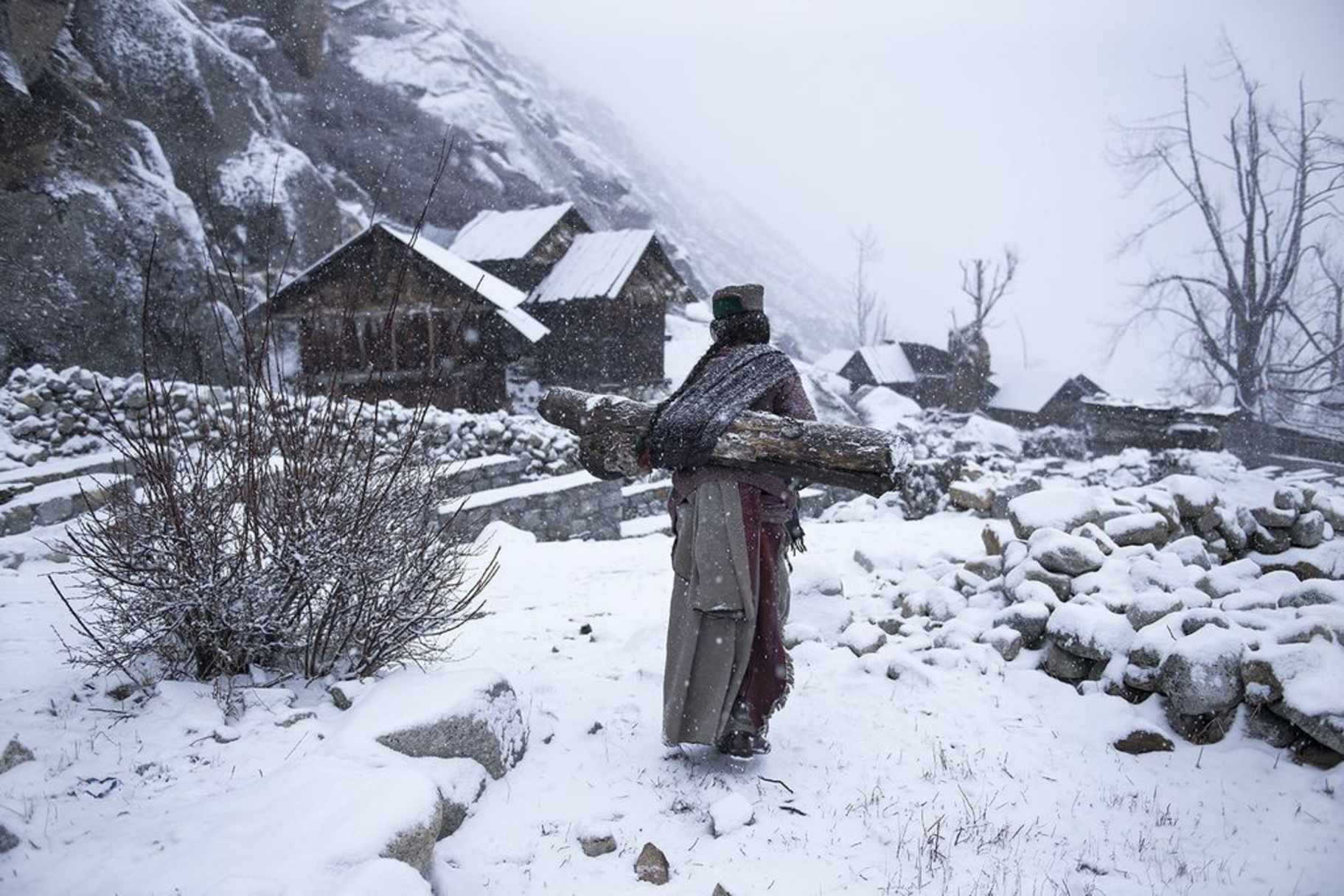 THIRD PLACE WINNER, PEOPLE | Remote life at -21 degree | Photo and caption by mattia passarini