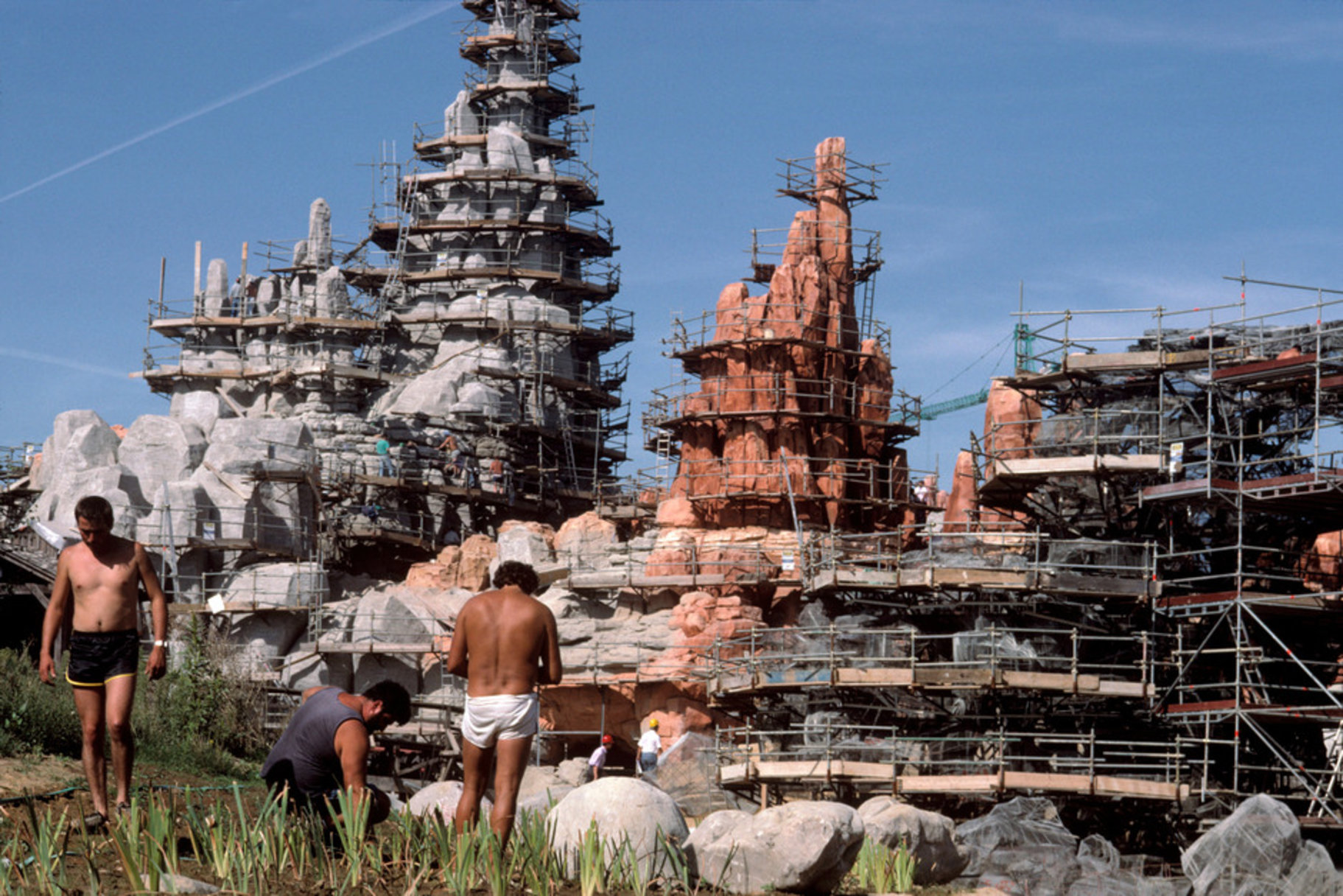 © HG / FRANCE. Ile-de-France. Marne-la-Vallée. Euro Disneyland under construction. 1991.